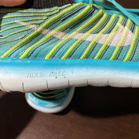 Nike Flyknit Teal Neon Yellow Lightweight Running Shoes Size 6.5 - Picture 6 of 9